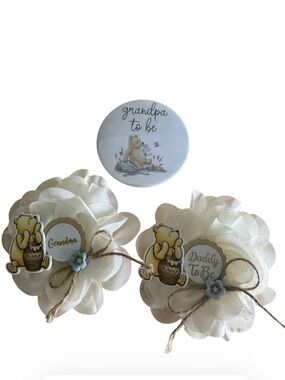 Baby Shower Pin Set with Winnie the Pooh  'Grandpa, Grandma and daddy  to Be